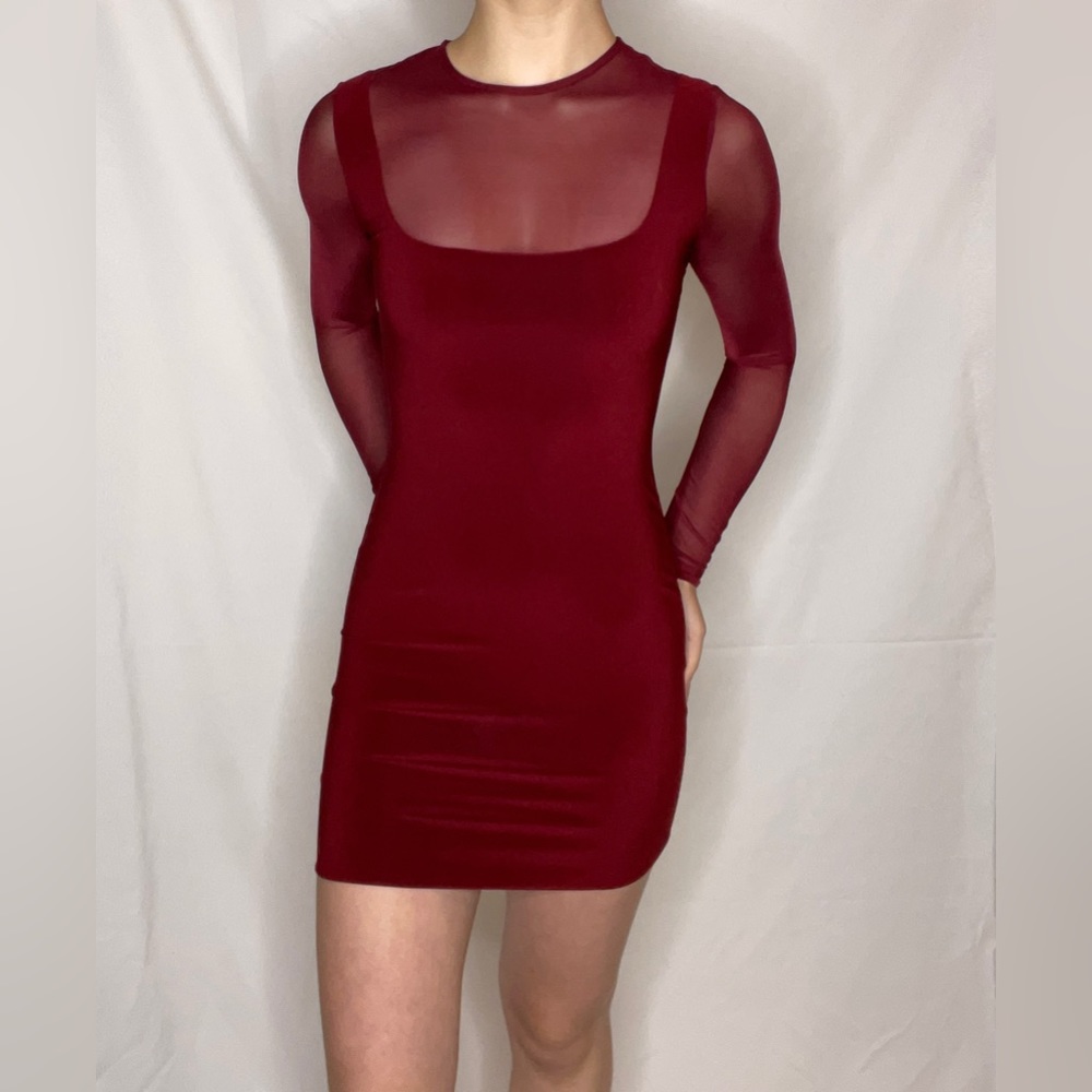 Burgundy Mesh Sleeve Mini Dress 👗